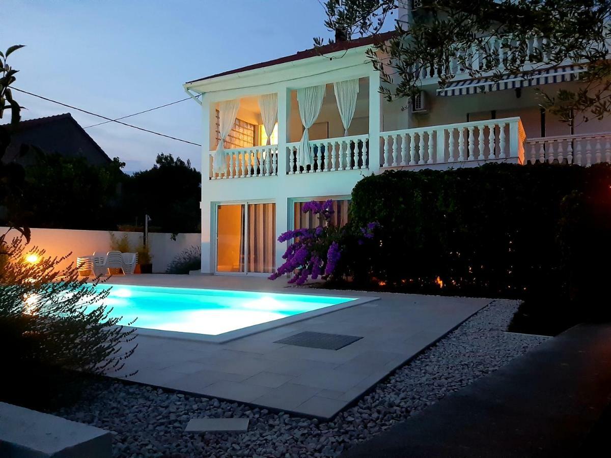 Holiday Home Villa Emma Debeljak Exterior foto